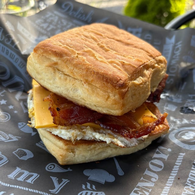 Croissant Sandwich.